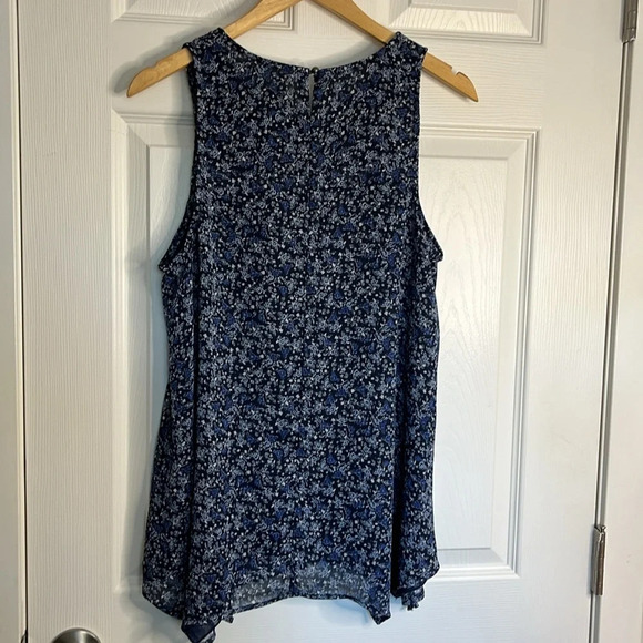 Knox Rose  top women M floral on navy emboydered bib boho asymetrical hem - Picture 7 of 10